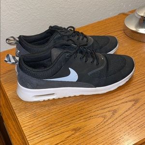 Women’s Nike Air Max Thea